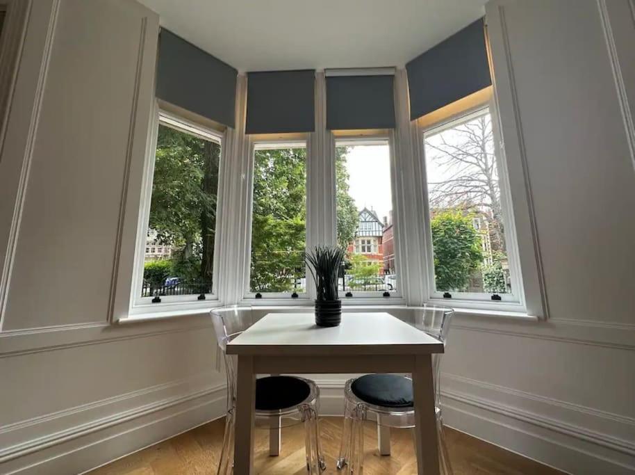 Superior Stay, Sophia Gardens, City Centre And Stadium Sleeps 4 卡迪夫 外观 照片