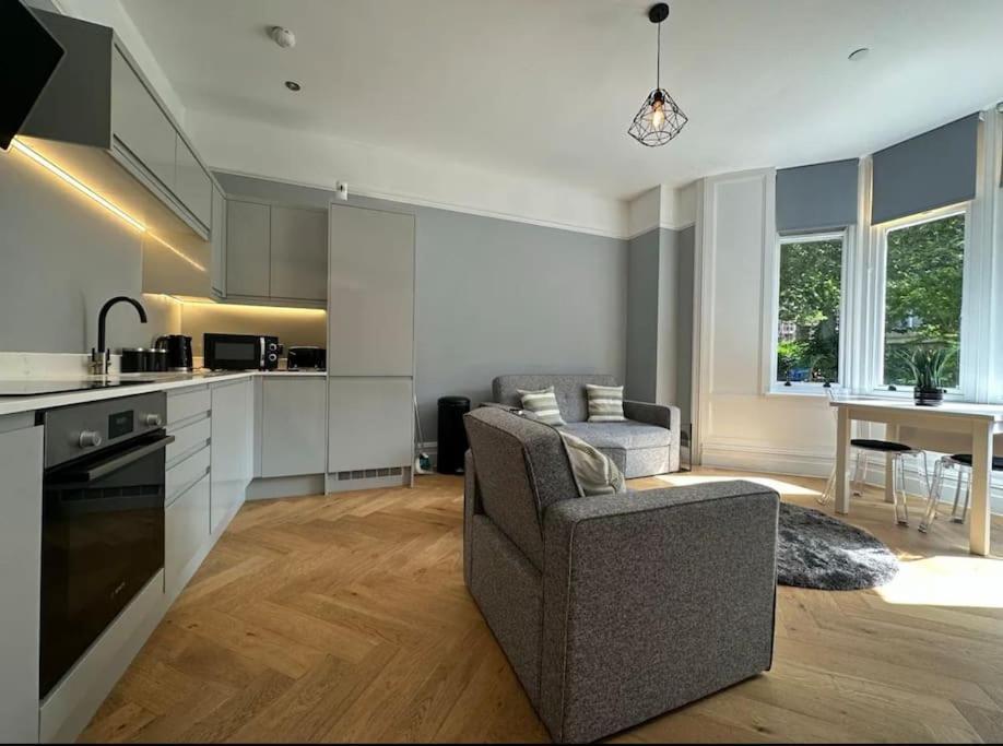 Superior Stay, Sophia Gardens, City Centre And Stadium Sleeps 4 卡迪夫 外观 照片
