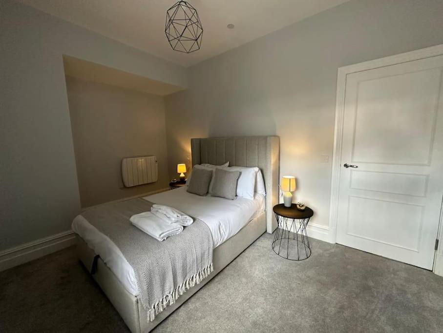 Superior Stay, Sophia Gardens, City Centre And Stadium Sleeps 4 卡迪夫 外观 照片